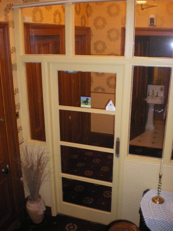 Langley Bank Guest House Ayr Esterno foto
